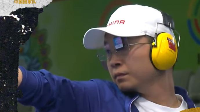 China's Olympic champion Li Yuehong wins the men's 25-meter rapid fire pistol gold medal at the International Shooting Sport Federation (ISSF) World Cup Final in New Delhi, India, October 16, 2024. /CMG