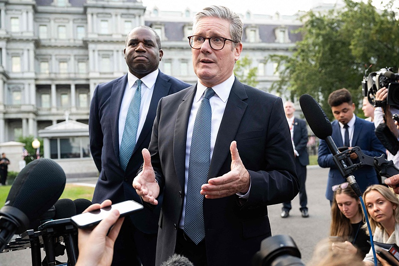 British Prime Minister Keir Starmer (R) and British Foreign Secretary David Lammy (L) speak to the media outside of the West Wing of the White House in Washington, D.C., U.S., September 13, 2024. /CFP