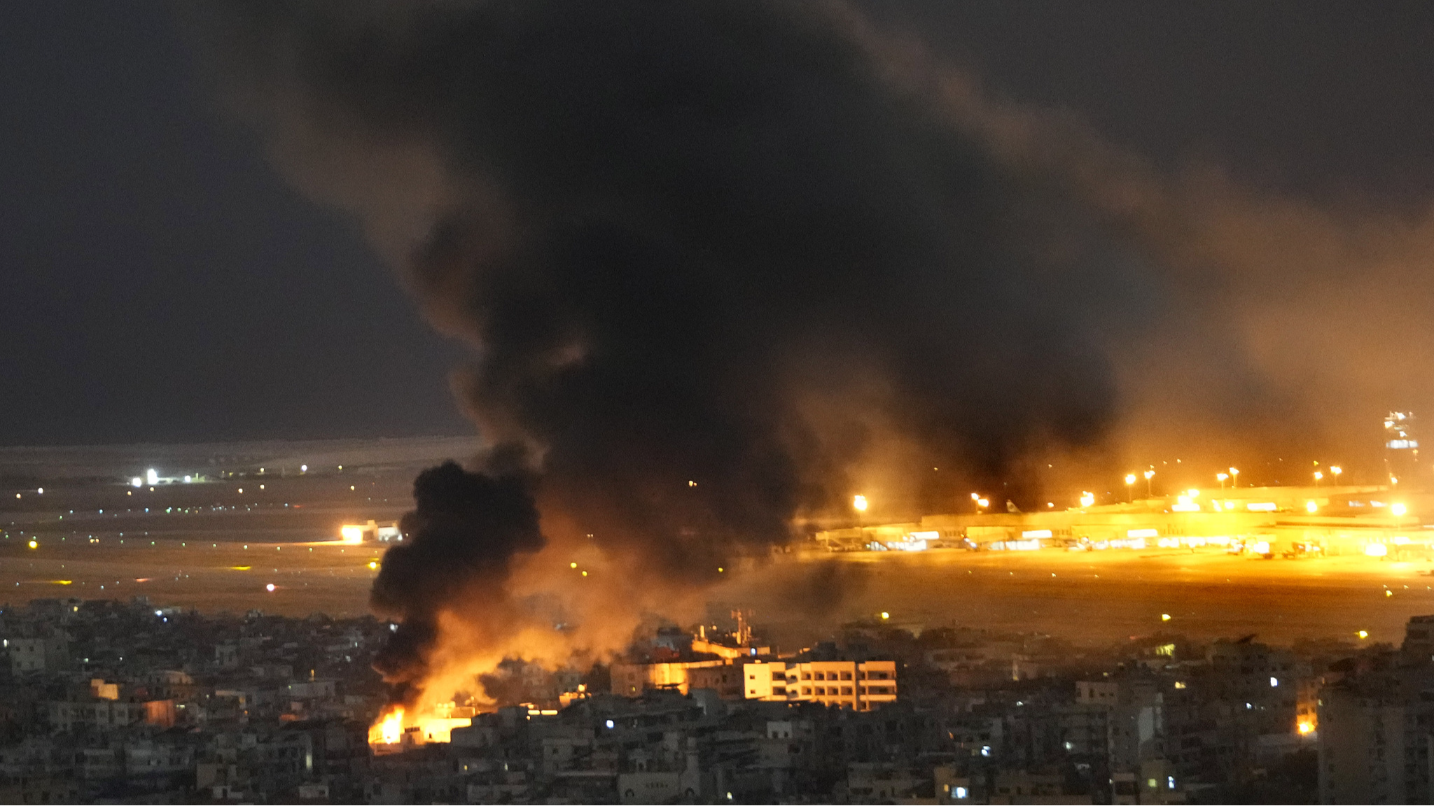 Flames and smoke rise form an Israeli airstrike on Dahiyeh in the southern suburbs of Beirut, Lebanon, October 20, 2024. /CFP