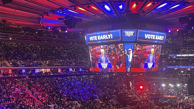 A large number of people gather at a Republican rally to hear former U.S. President Donald Trump's speech in New York, U.S., October 27, 2024. /CFP