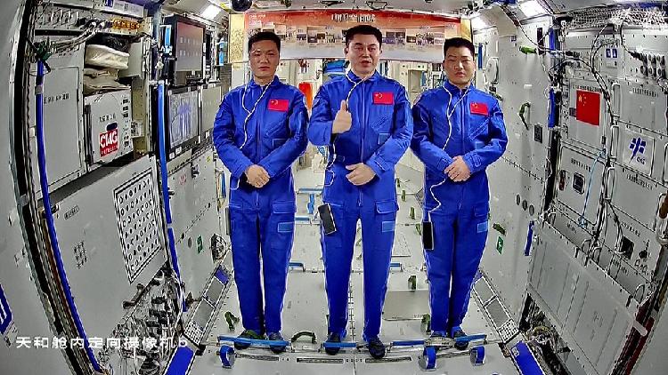 Shenzhou-18 Crew from China Scheduled to Return to Earth on November 4