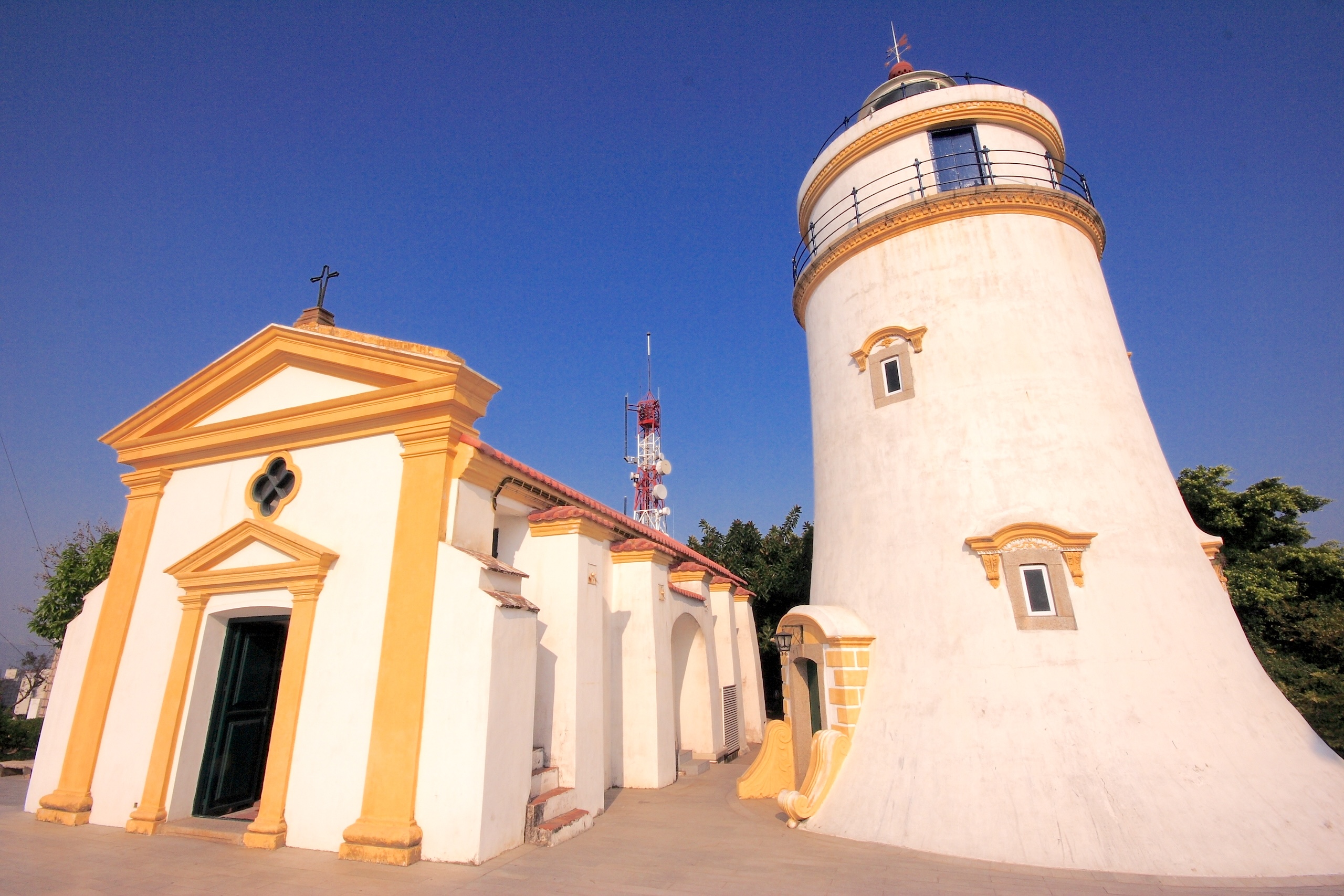 The Guia Fortress houses the Guia Chapel and Lighthouse in Macao. /IC