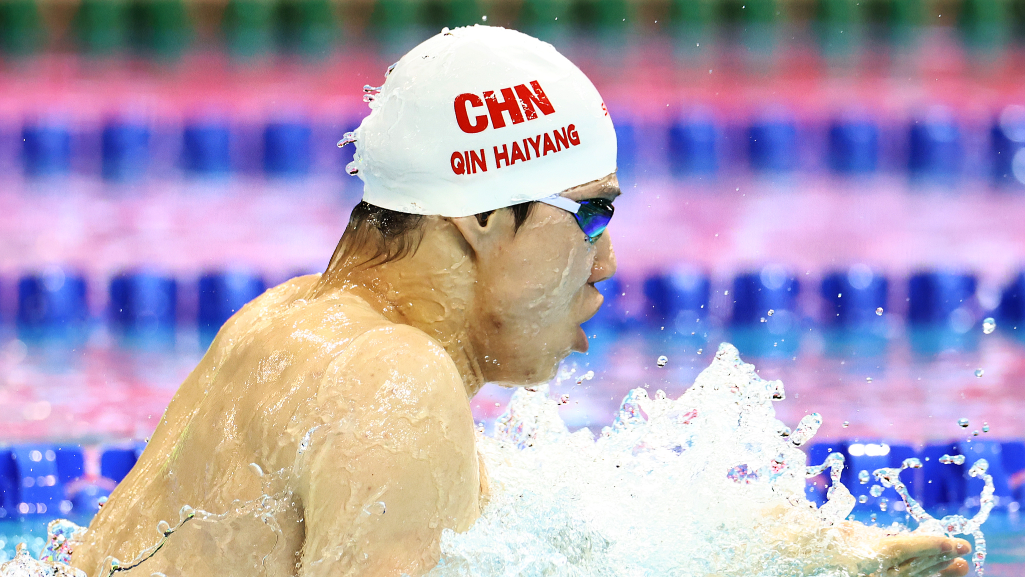 Qin wins men's 100m breaststroke gold at World Cup in Singapore