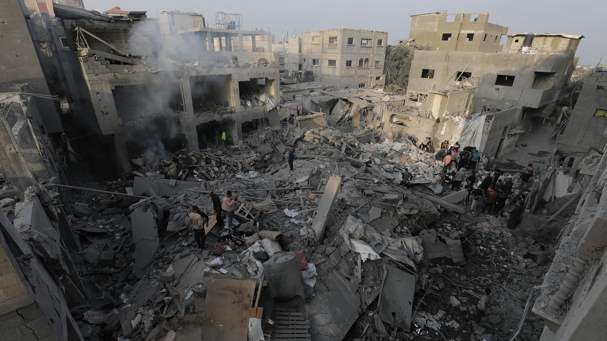 A view of the aftermath of Israeli attacks in central Gaza, November 2, 2024. /CFP