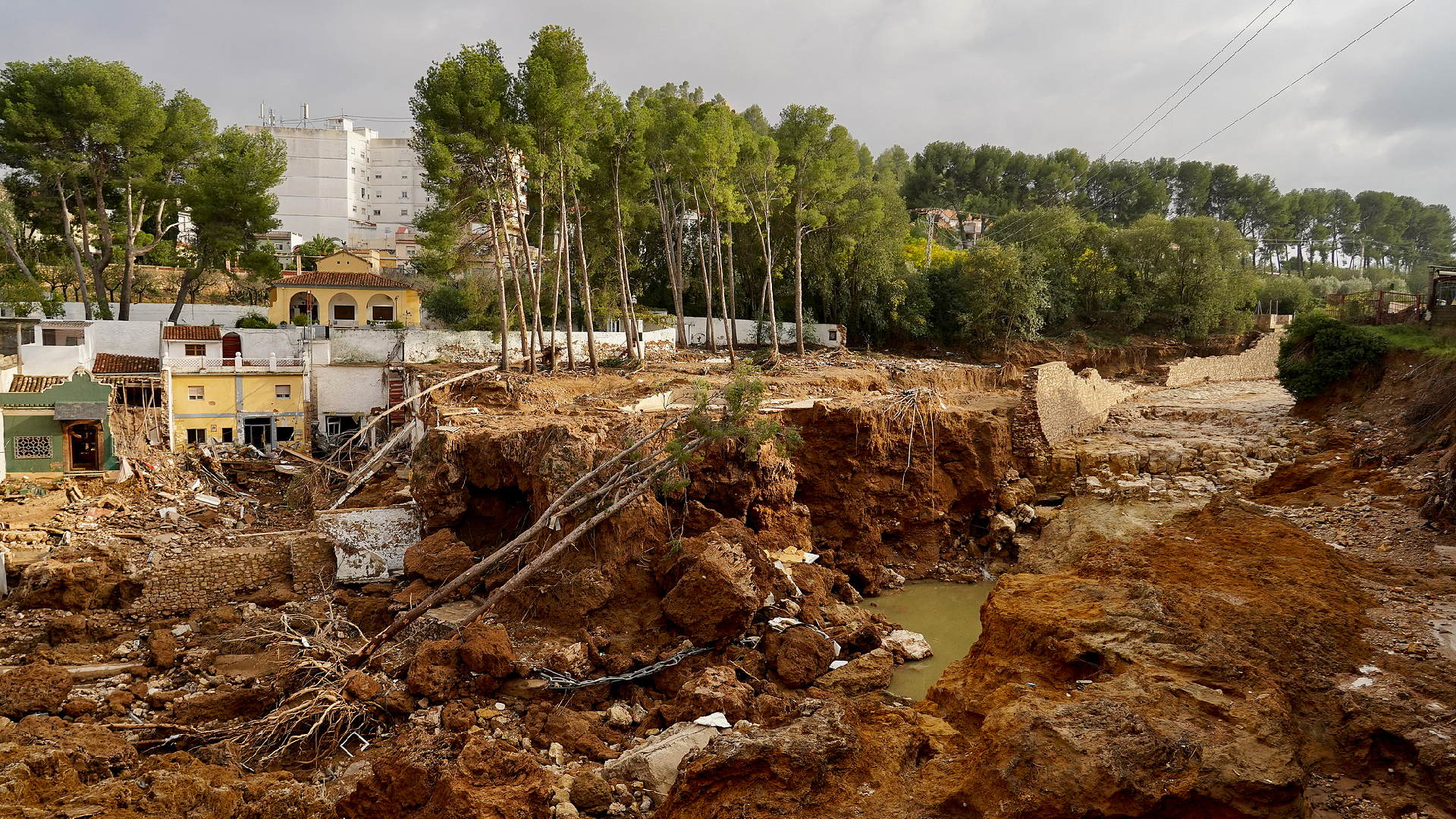 Expert says global warming may boost frequency of severe storms