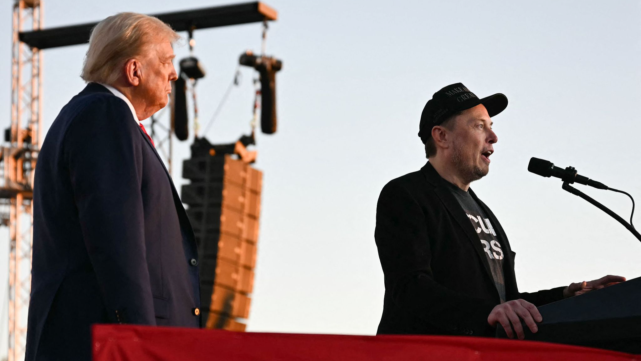 Tesla CEO Elon Musk (R) speaks on stage as he joins former U.S. President and Republican presidential candidate Donald Trump during a campaign rally in Butler, Pennsylvania, U.S., on October 5, 2024. /CFP