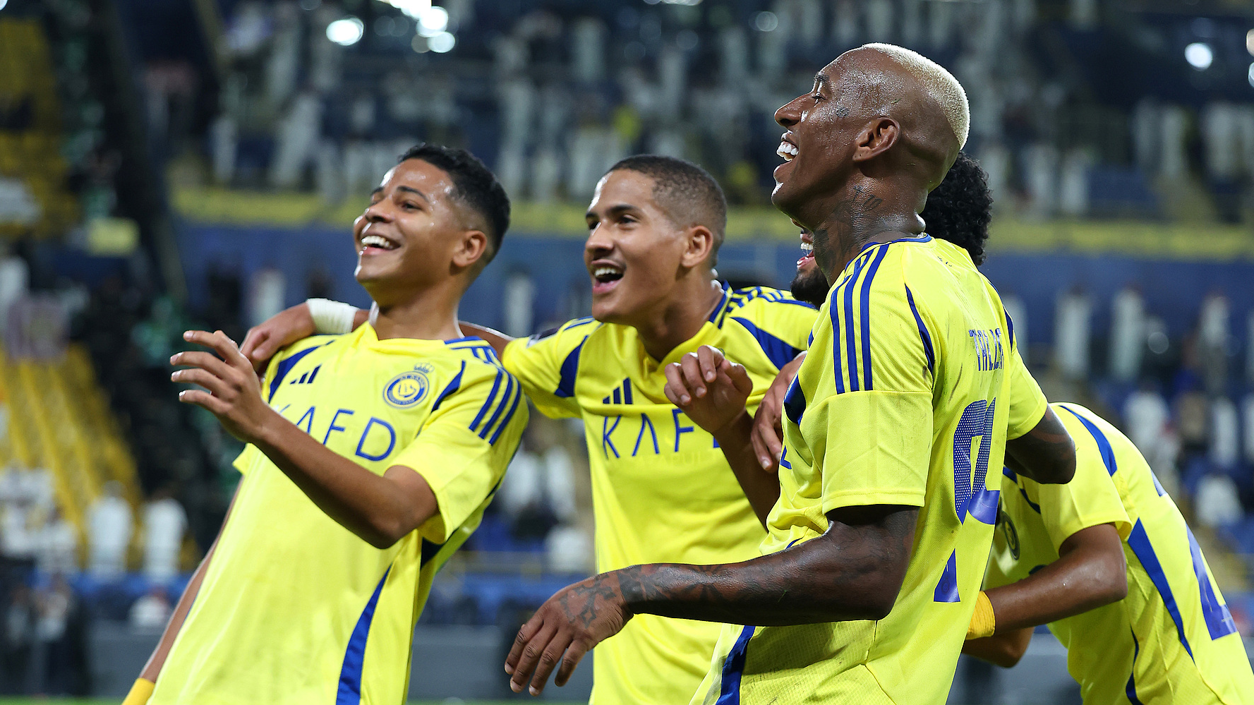 Al Nassr players celebrate during their AFC Champions League Elite match against Al Ain in Riyadh, Saudi Arabia, November 5, 2024. /CFP