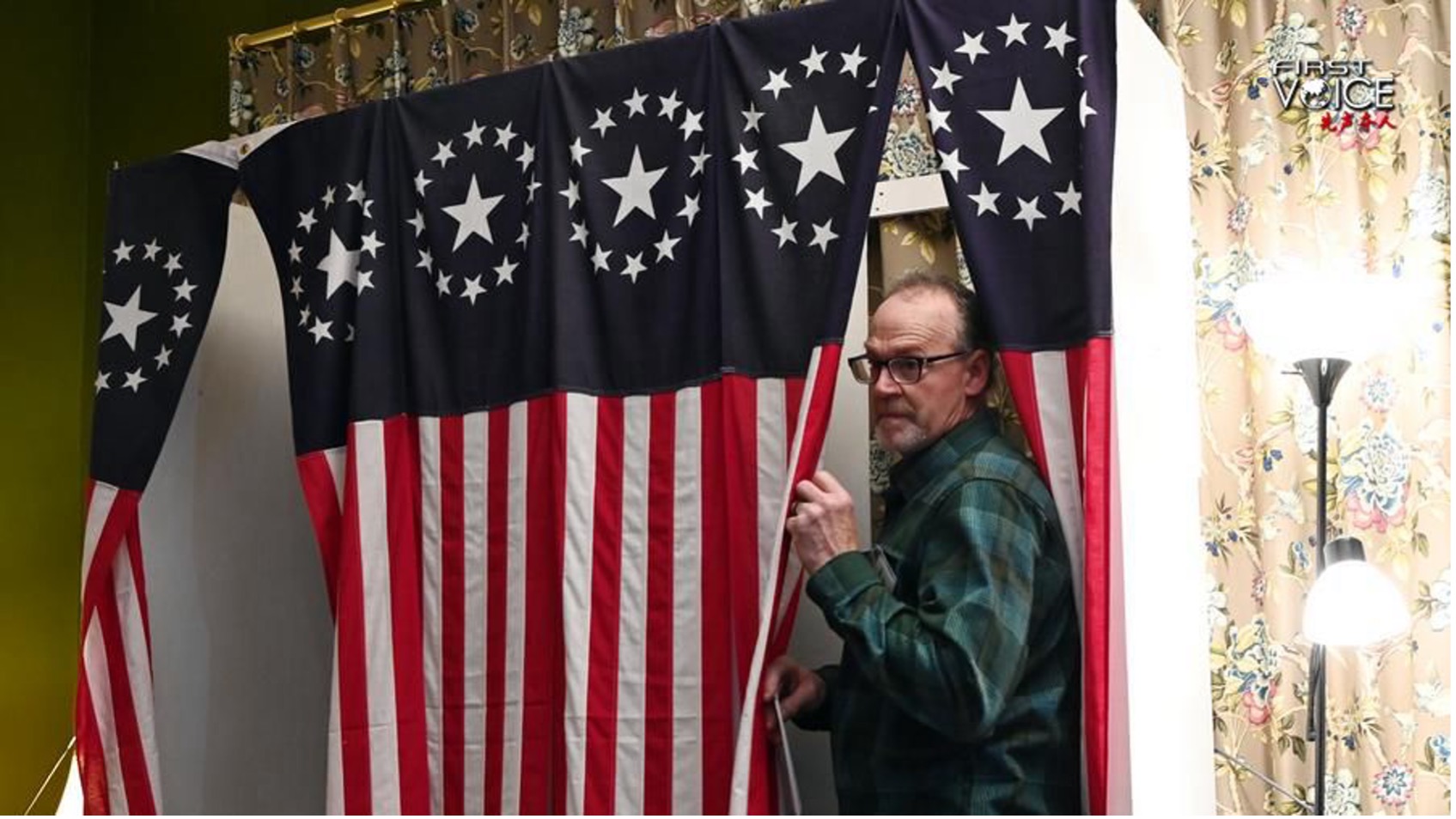 A voter prepares to cast his ballot for the U.S. presidential election in Dixville Notch, New Hampshire, the United States, November 5, 2024. /Xinhua