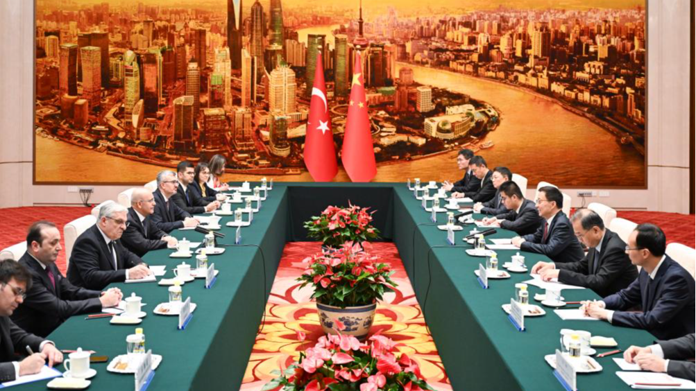 Chinese Vice President Han Zheng meets with Mehmet Simsek, Turkish minister of treasury and finance, and Turkish chairman of the China-Türkiye Intergovernmental Cooperation Committee mechanism, in Beijing, capital of China, November 8, 2024. /Xinhua 