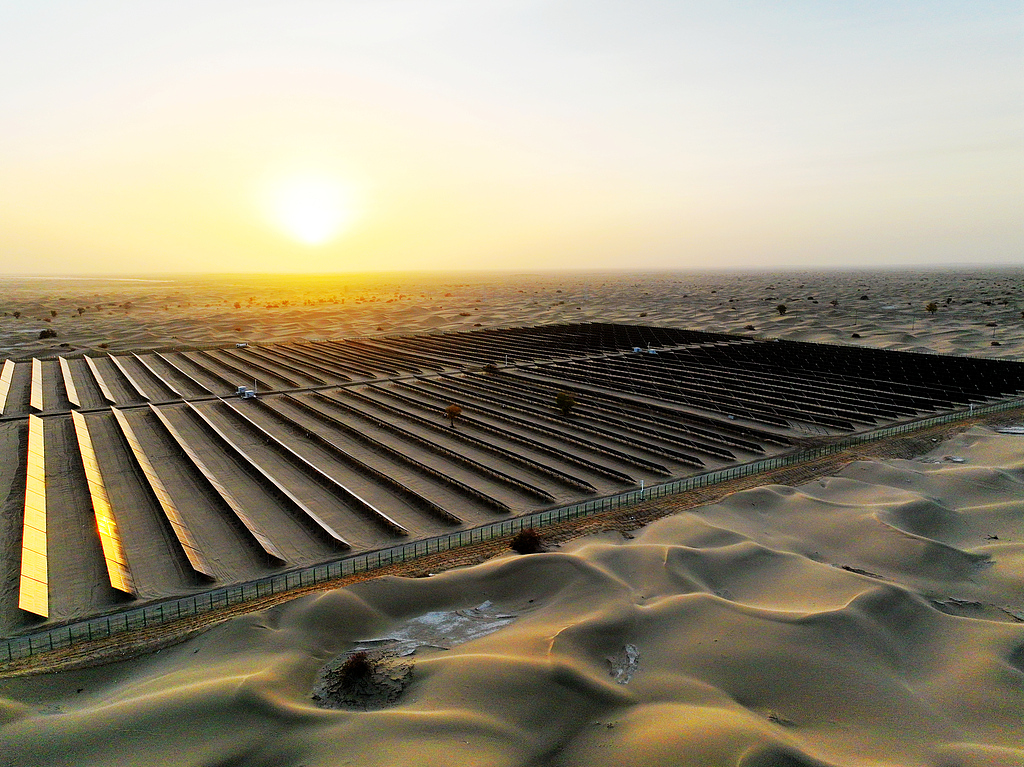 A solar power plant construction site in Xinjiang Uygur Autonomous Region, China. /CFP