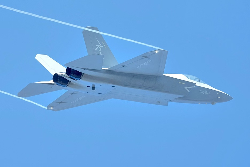 China's new stealth fighter J-35A appears in skies over Jinwan Airport in Zhuhai, Guangdong Province, south China, November 8, 2024. /CFP