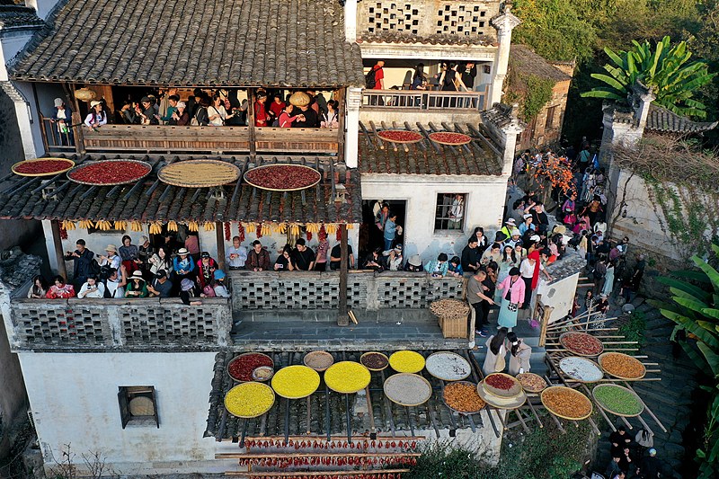 Crops are displayed by residents in Huangling Village, Wuyuan County, Jiangxi Province, November 11, 2024. /CFP