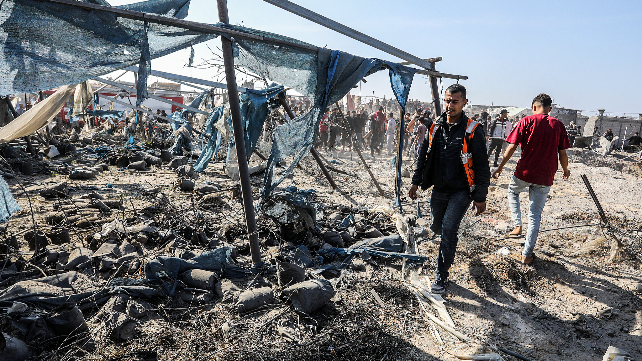 A view of the destroyed makeshift tents of displaced Palestinians living in the Al-Mawasi area after Israeli attacks in Khan Younis, Gaza, November 13, 2024. /CFP