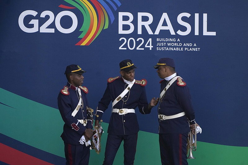 Brazilian honor guard wait for the start of a welcoming ceremony prior to the G20 Summit in Rio de Janeiro, November 18, 2024. /CFP