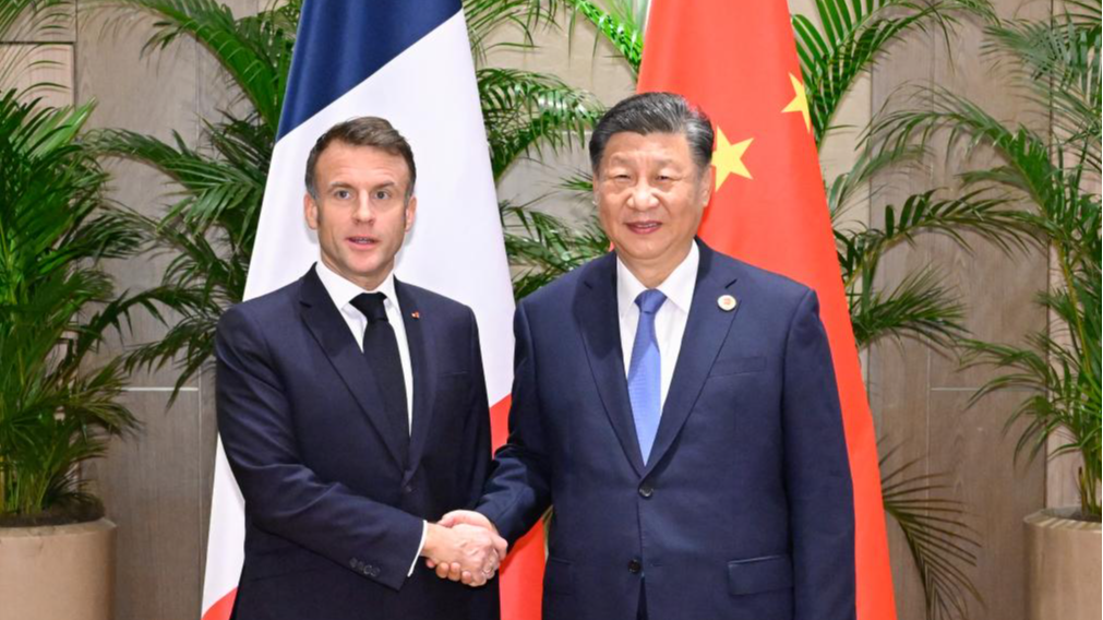 Xi says China-France relations are of unique strategic significance