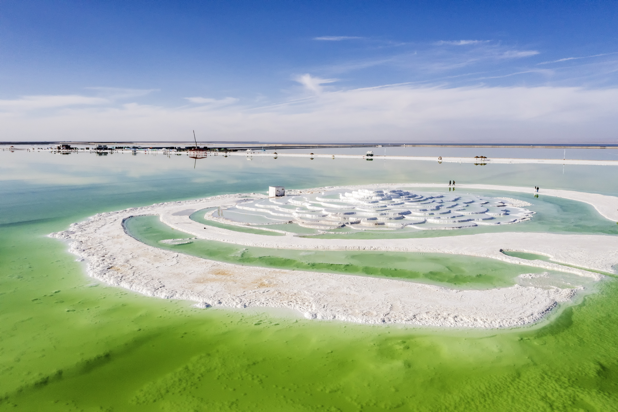 Qarhan Salt Lake is pictured in late autumn in Golmud City, Qinghai Province. /CFP