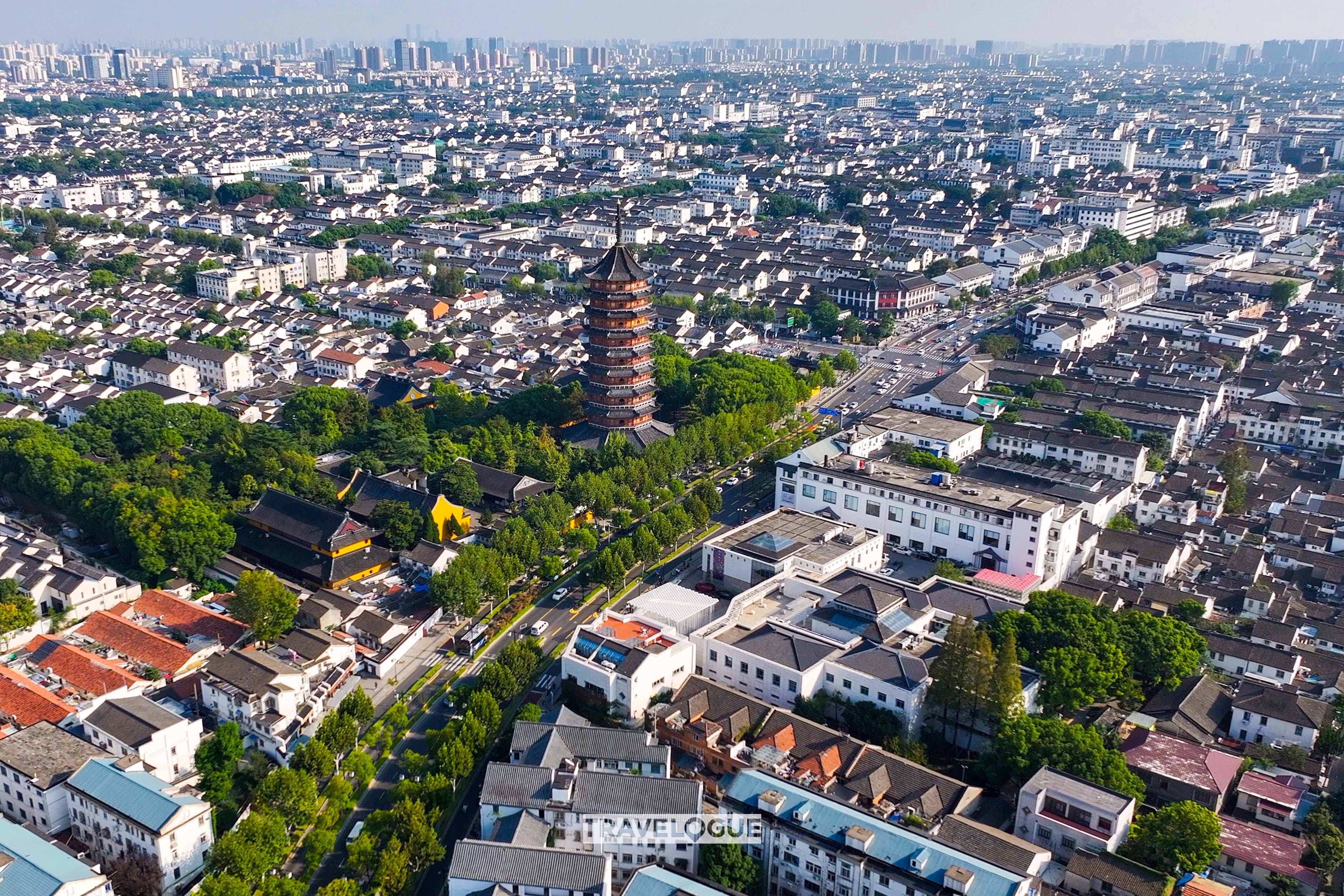 The nine-tier pagoda at Bao'en Temple is the tallest structure in the old quarter of Suzhou, Jiangsu Province. /CGTN