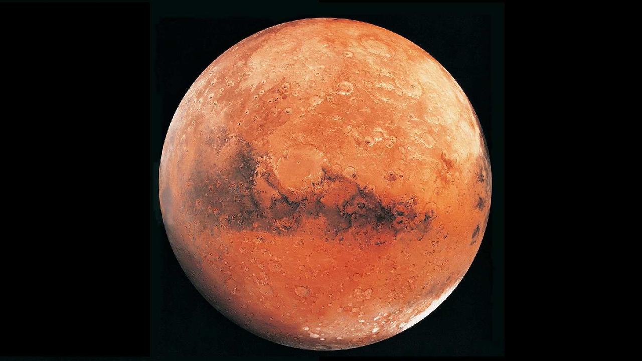 Ancient signs of warm water indicate Mars was habitable early on