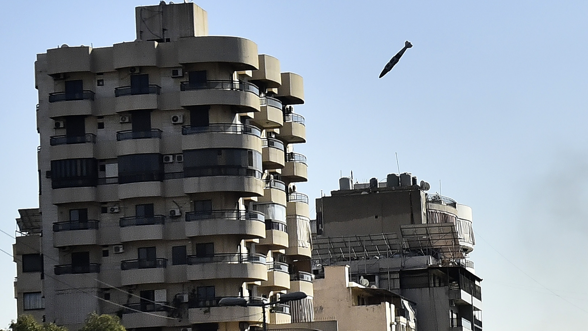 An Israeli missile is about to hit a building in Beirut's southern Shayah neighborhood, Beirut, Lebanon, November 22, 2024. /CFP