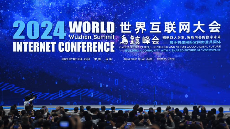 洋書 encounters the meetings of asia & europe Encounters: The Meeting of Asia and Europe 1500-1800 | Anna