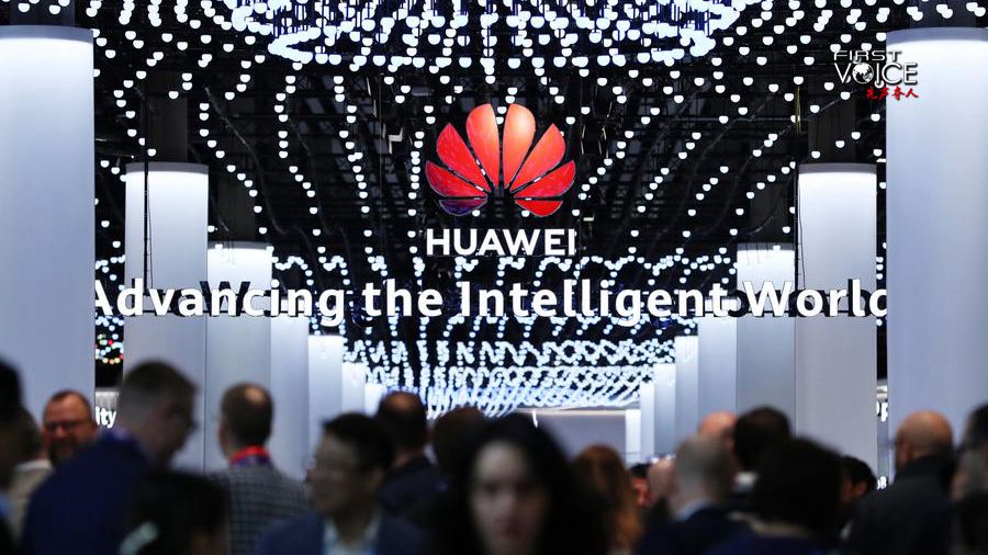 People visit the Huawei booth during the Mobile World Congress (MWC) 2024 in Barcelona, Spain, February 26, 2024. /Xinhua