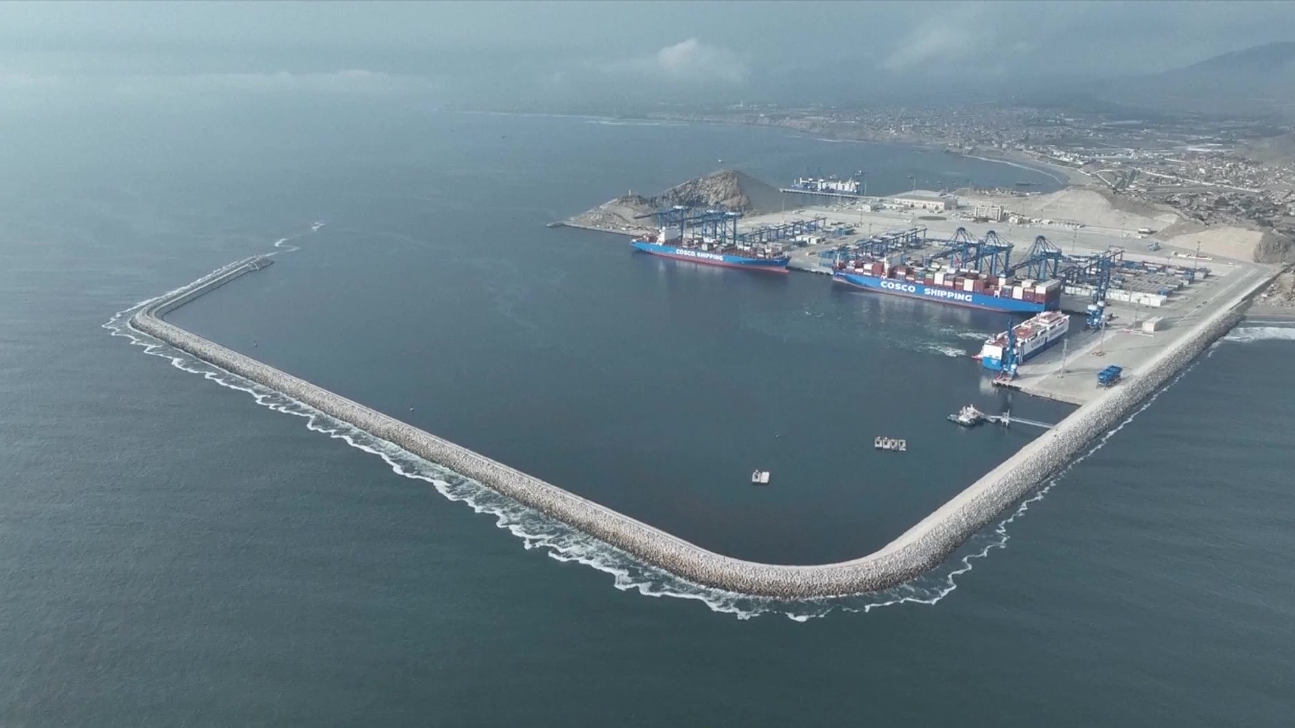 Located 80 kilometers north of Peru's capital, Lima, Chancay Port officially commenced operations on November 14th. The port is expected to create more than 8,000 direct jobs annually for Peru. /CFP