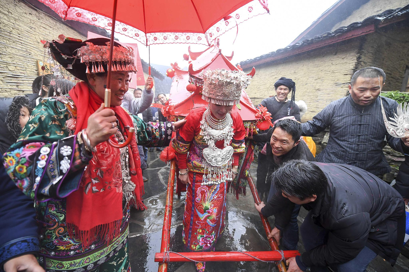 A Miao traditional wedding ceremony in Shibadong Village, February 16, 2019. /CFP