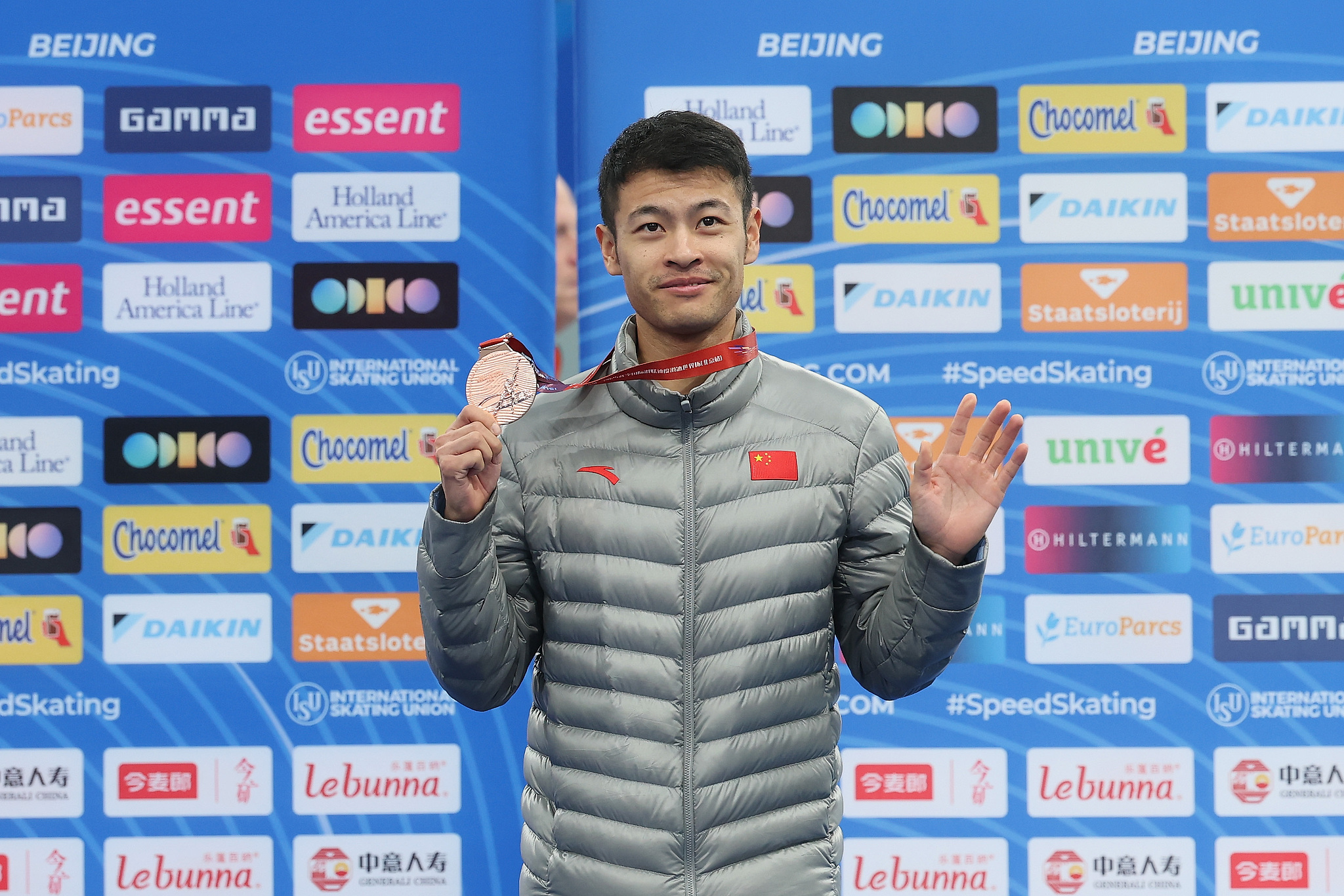 Ning Zhongyan of China secures the men's 1,000-meter bronze medal at the International Skating Union (ISU) Speed Skating World Cup in Beijing, November 30, 2024. /CFP