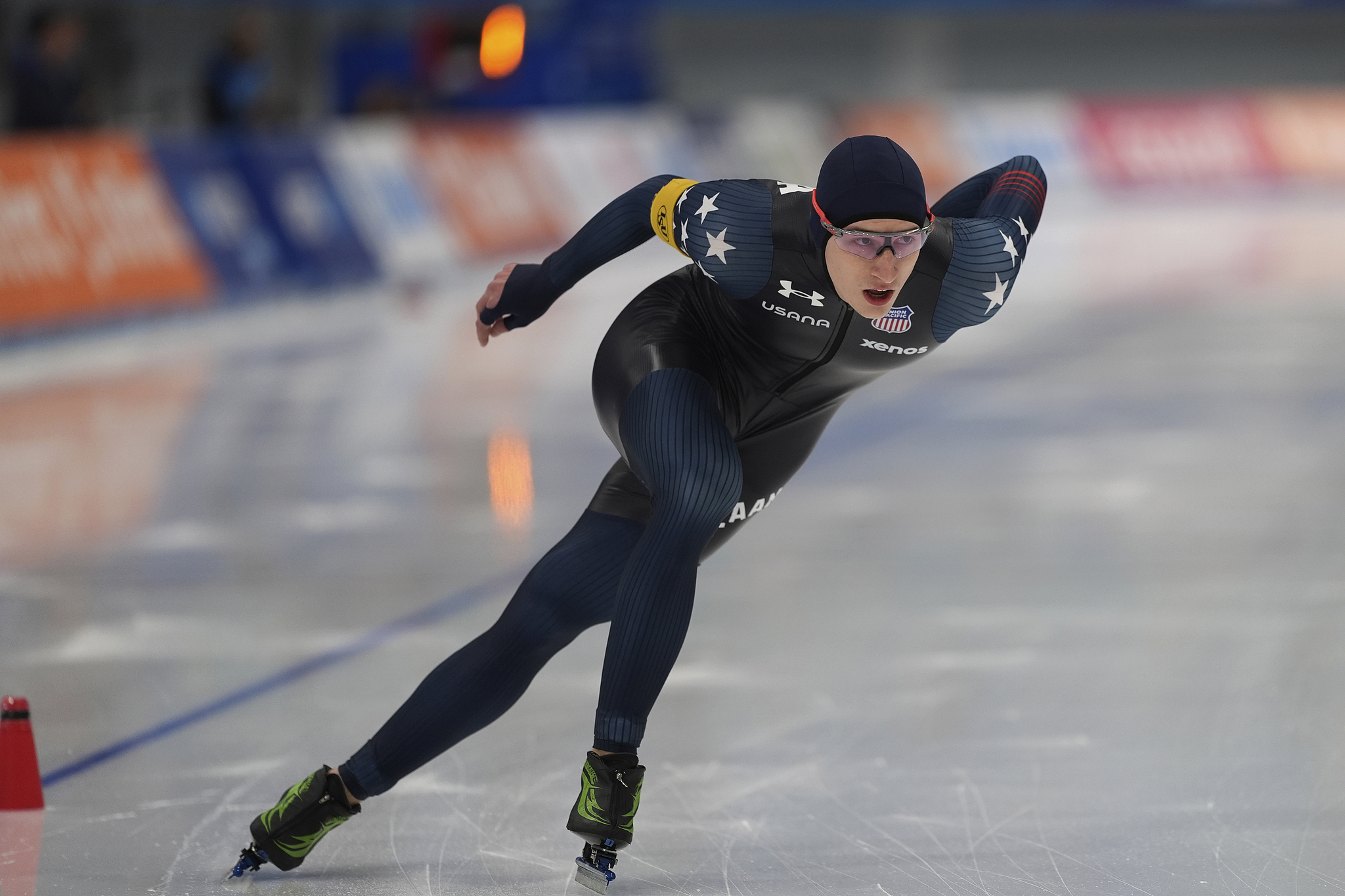 Jordan Stolz of the U.S. competes in the men's 1,000-meter final at the International Skating Union (ISU) Speed Skating World Cup in Beijing, November 30, 2024. /CFP