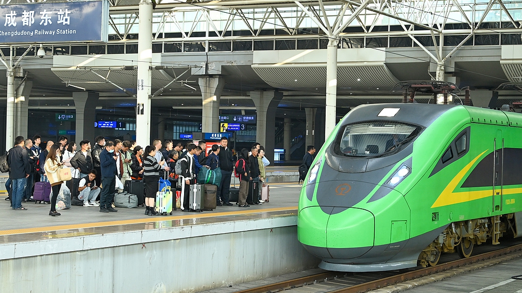 Passengers at the Chengdudong Railway Station, Chengdu, southwest China's Sichuan Province, November 2, 2024. /CFP