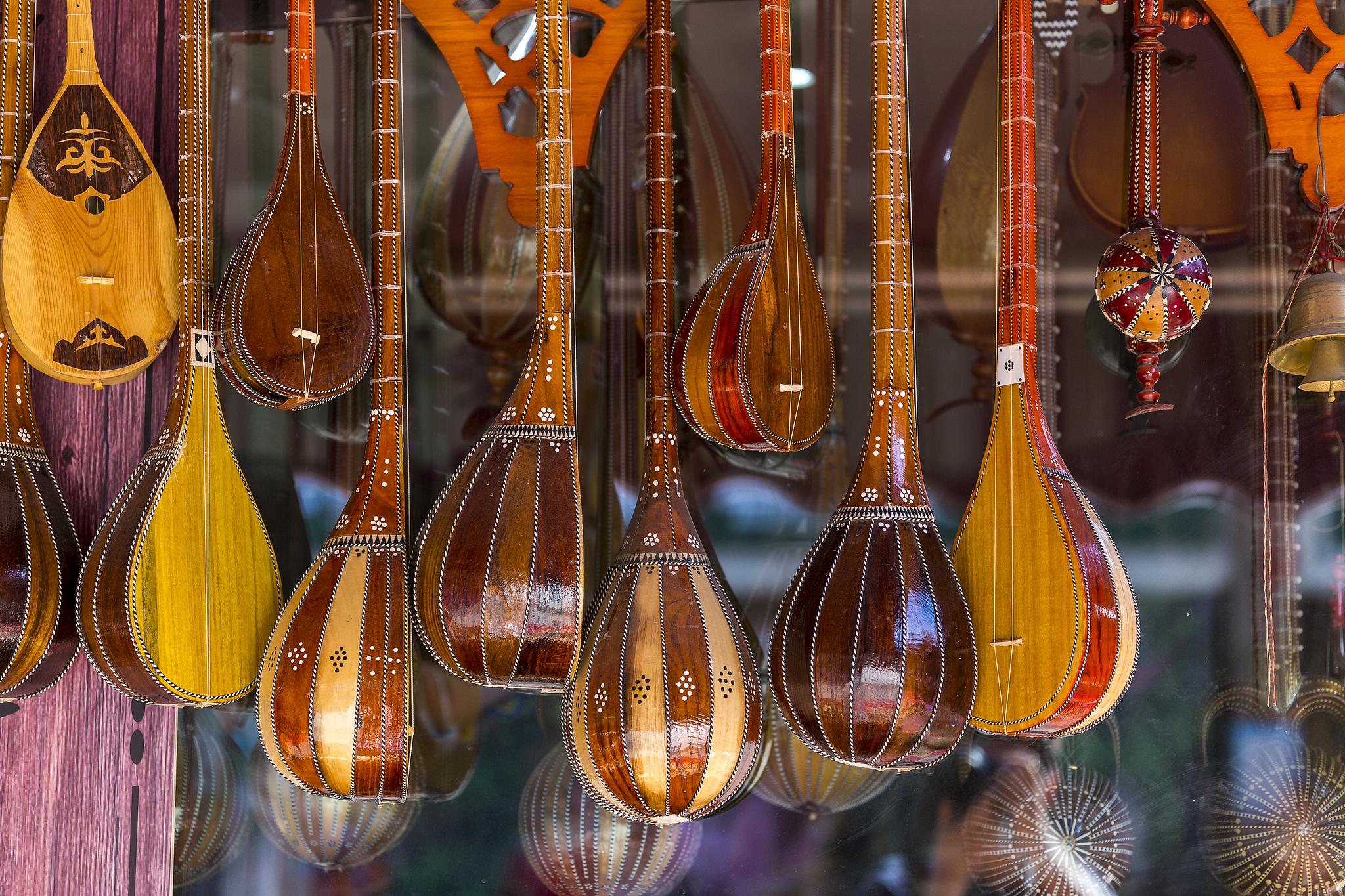 #TalkXinjiang | Ethnic Instruments in Kashgar