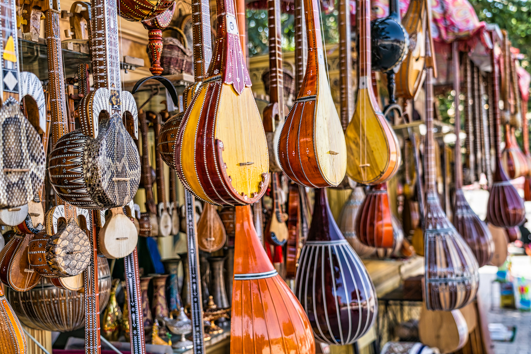 #TalkXinjiang | Ethnic Instruments in Kashgar