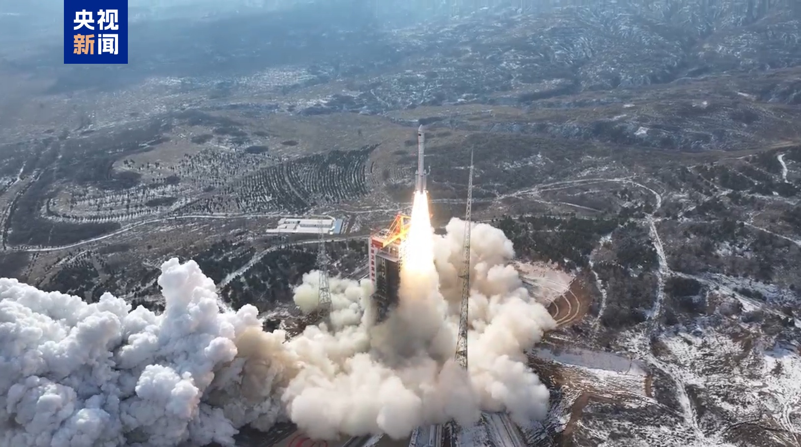 The Long March-6 rocket lifts off from the Taiyuan Satellite Launch Center, carrying a new batch of satellites for the Spacesail Constellation, Shanxi Province, China, December 5, 2024. /CMG
