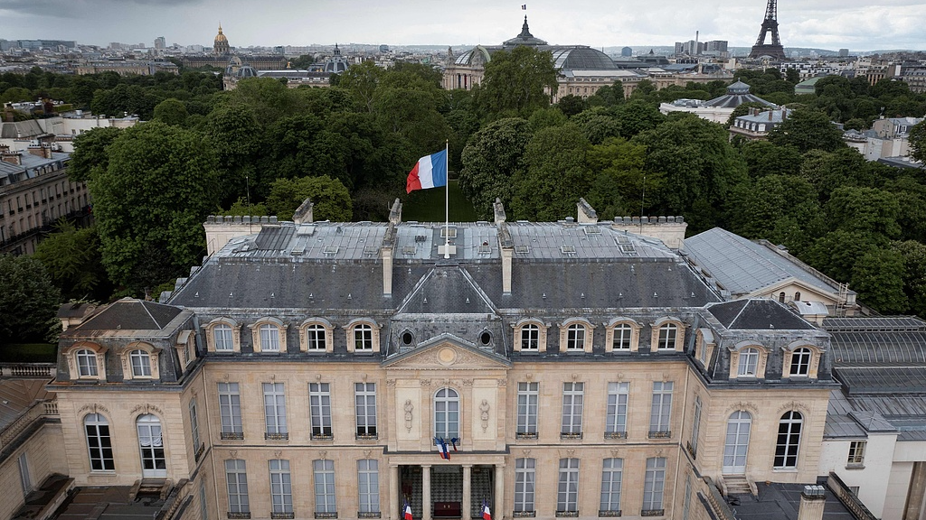 Live: View from outside the Élysée Palace in Paris, with French PM Barnier set to resign