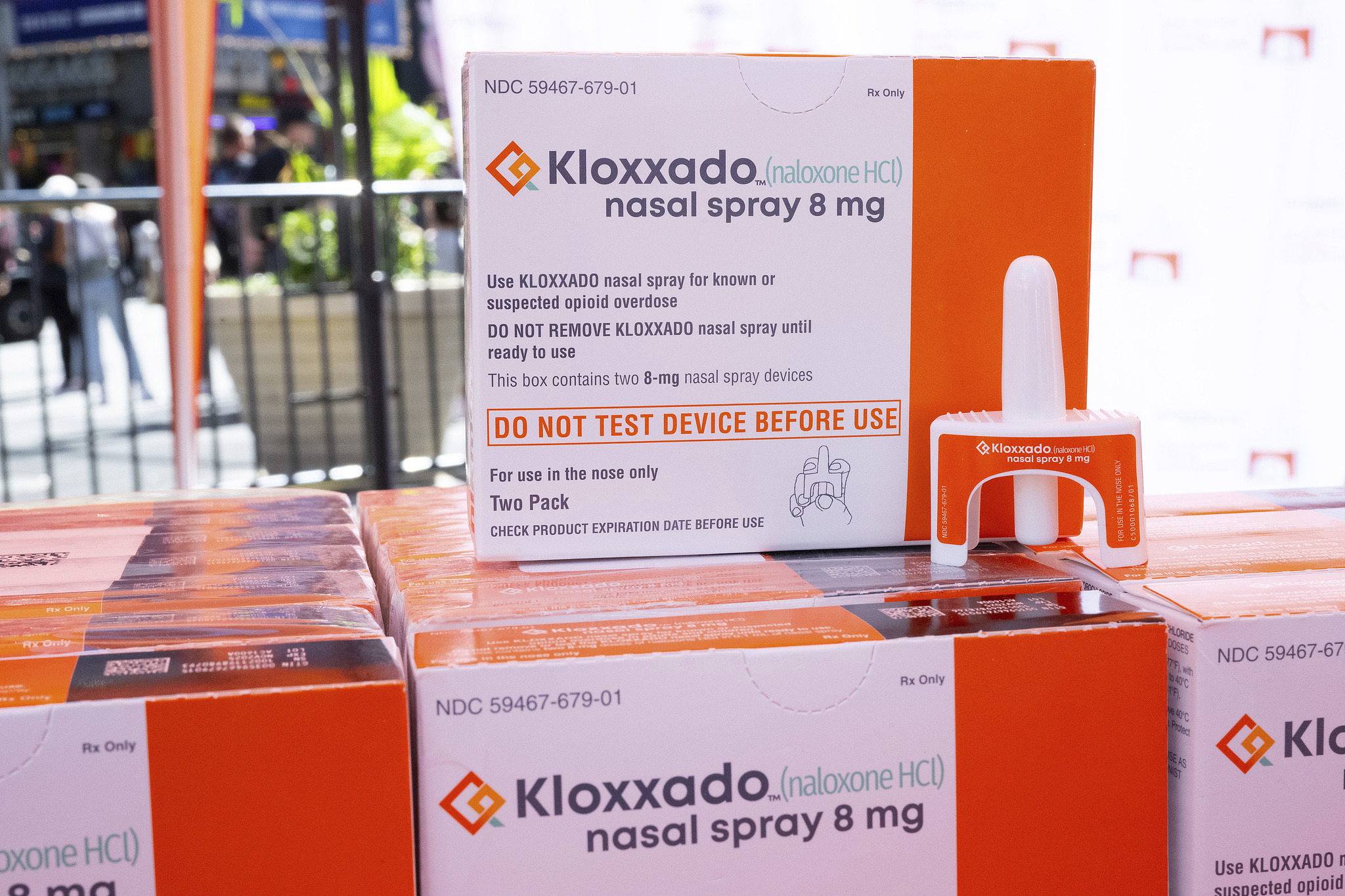 Boxes of Kloxxado, a double-strength naloxone nasal spray for opioid overdose reversal, are displayed at Times Square as part of an awareness campaign by an advocacy group of families who have lost loved ones to fentanyl poisoning, New York, the United States, August 21, 2024. /CFP