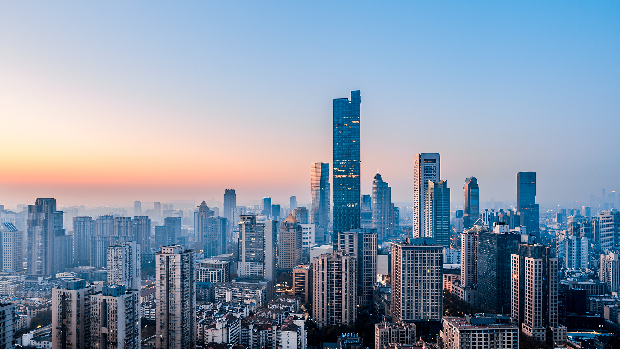 A skyline view of Nanjing, Jiangsu Province, China. /CFP