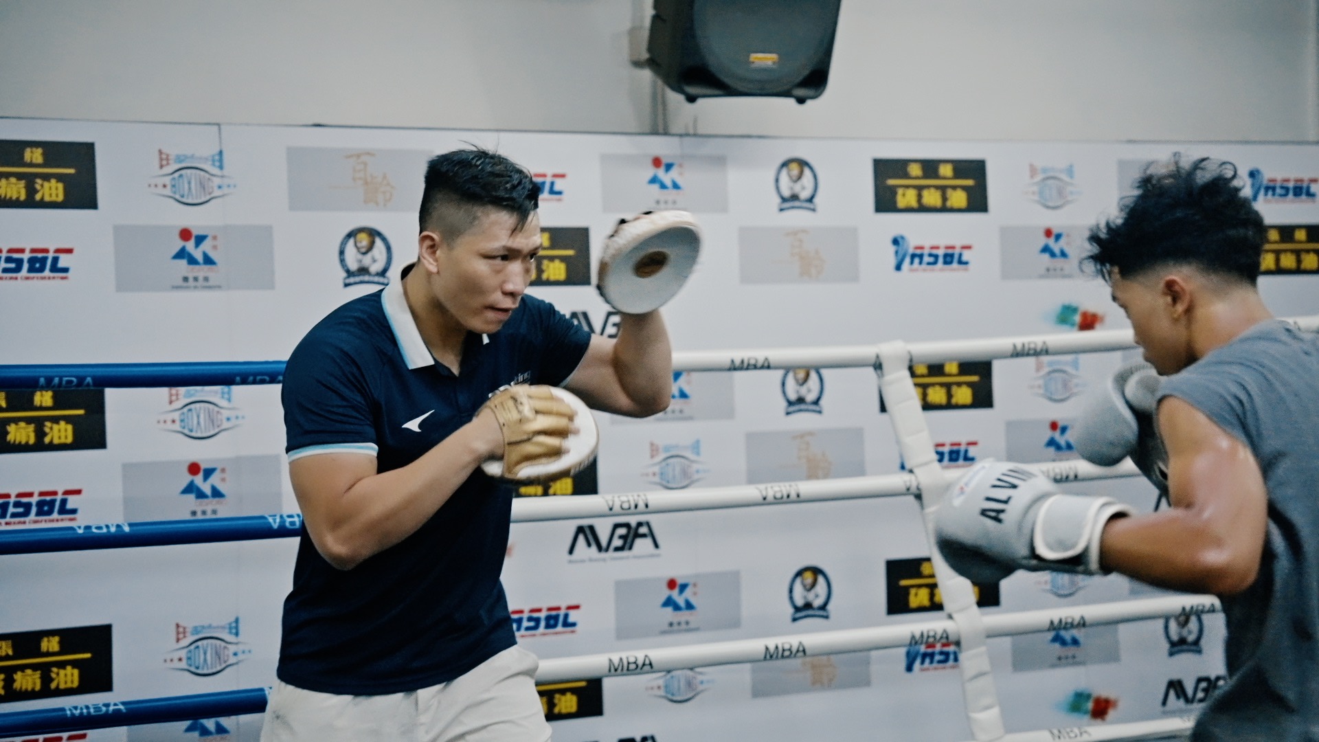 Three generations chase boxing glory in Macao