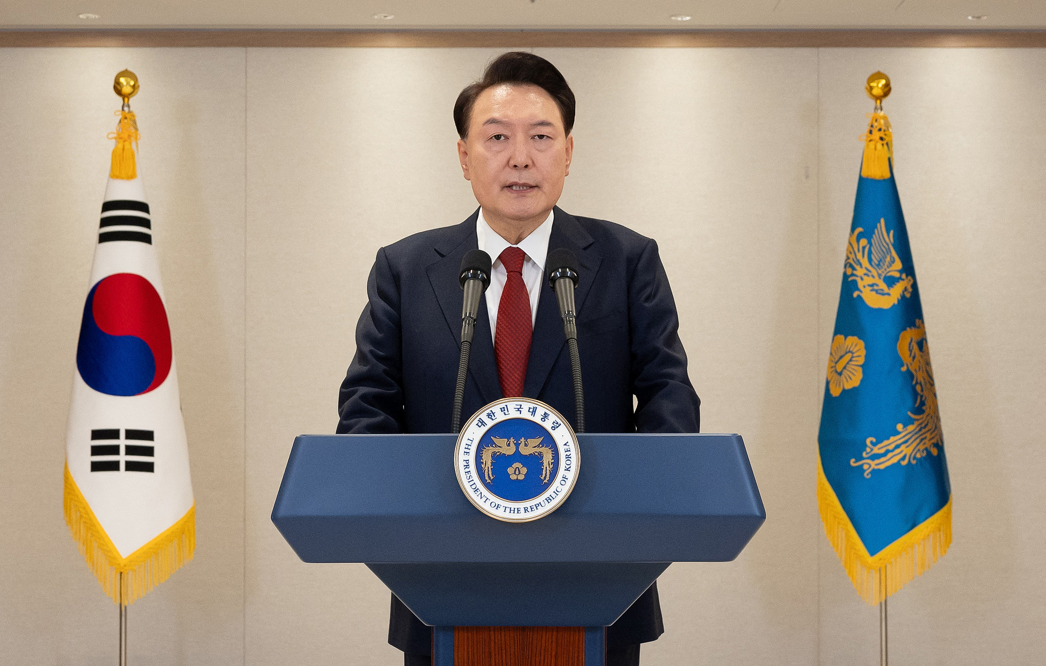 South Korean President Yoon Suk-yeol addresses the country at the Presidential Office in Seoul, December 12, 2024. /CFP