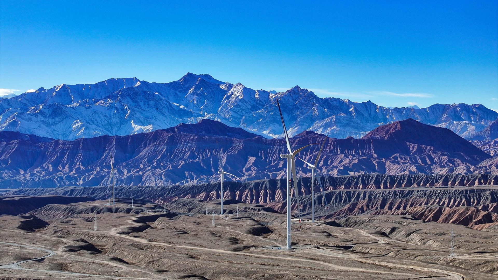 "First Wind Project in Southern Xinjiang Connects to Grid"