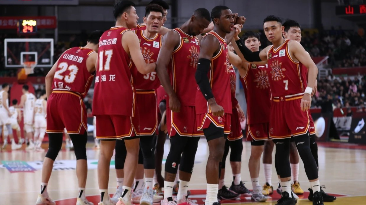 Shanxi Loongs celebrating after game against Liaoning Flying Leopards in Taiyuan, north China's Shanxi Province, December 16, 2024. / Shanxi Loongs