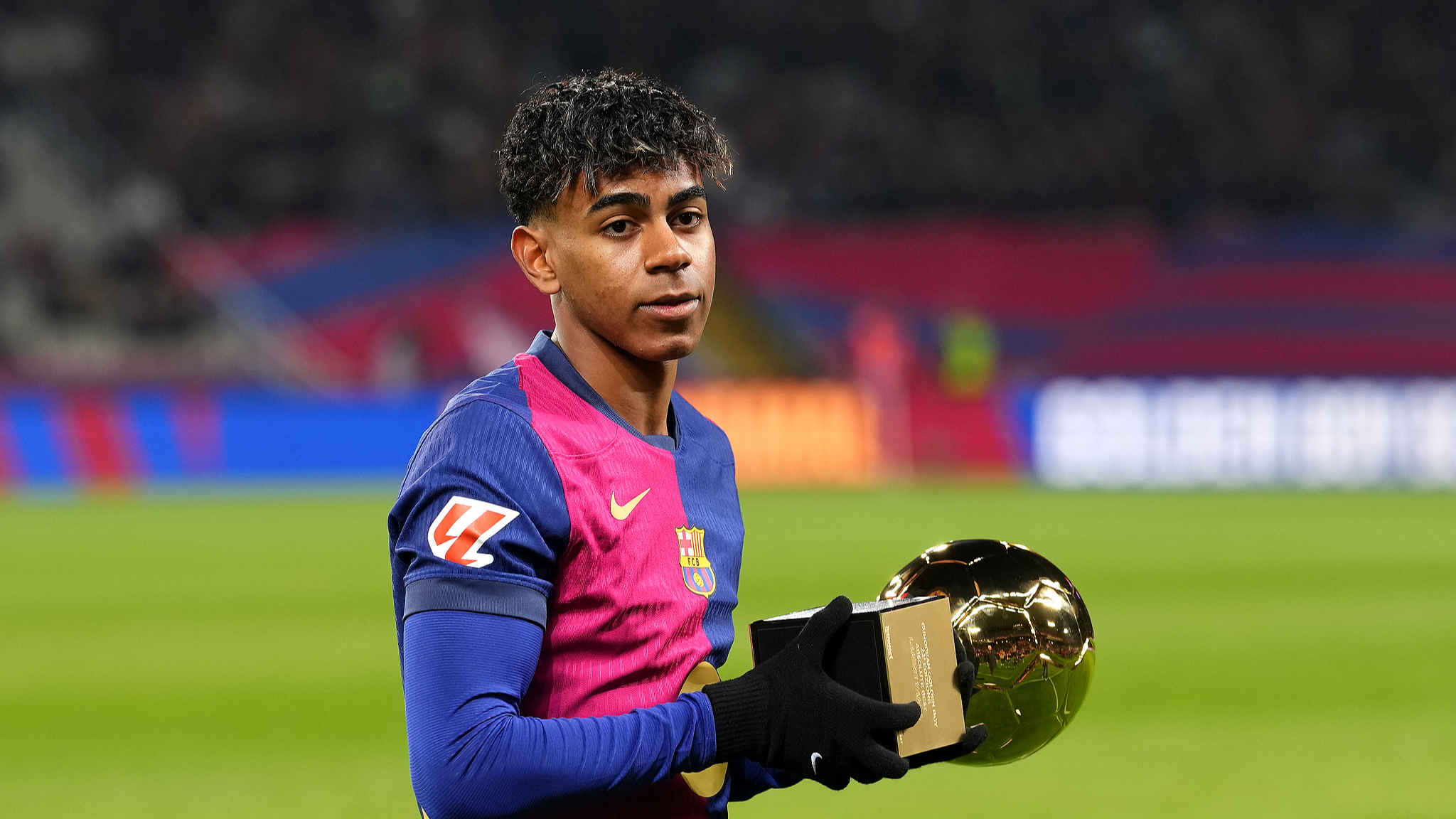 Fc Barcelona Lamine Yamal 27 Heim Trikot 2024 2024 QNBR