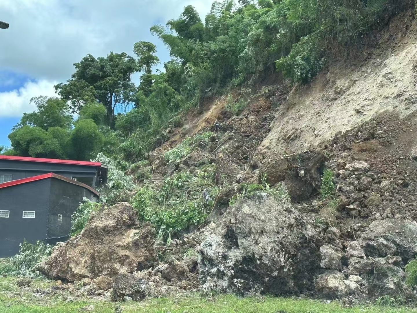 Latest photos from the Vanuatu earthquake