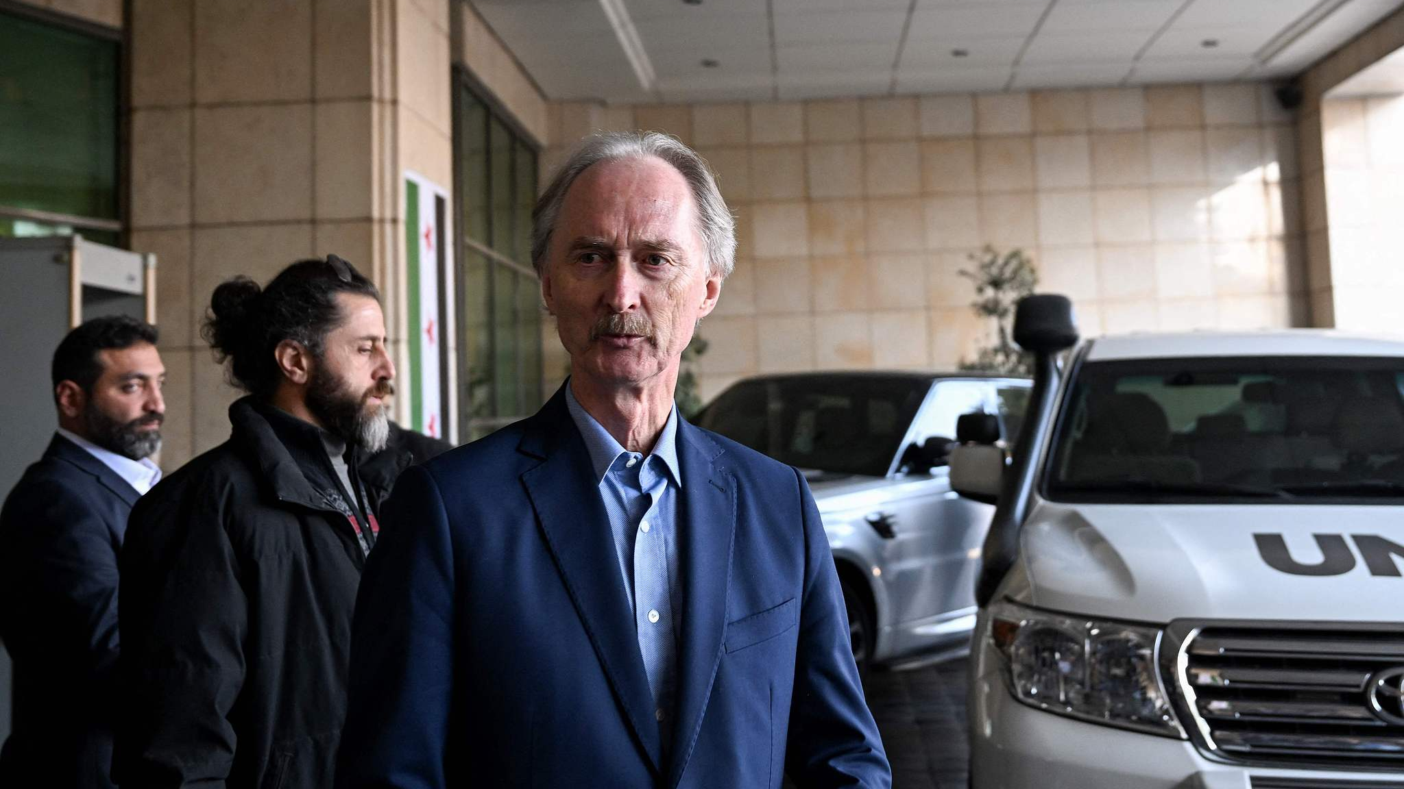 UN special envoy to Syria, Geir Pedersen, talks to the media outside a hotel in Damascus, Syria, December 18, 2024. /CFP