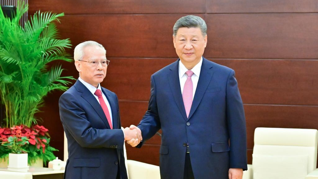 Xi expresses confidence in Macao's new chief executive