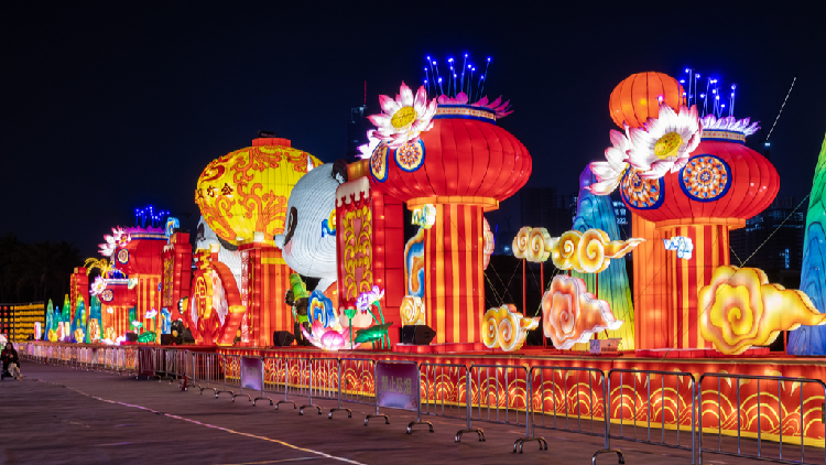 ダイヤモンドアートクラブ The Lantern Festival Lantern festival shines in Shenzhen - CGTN
