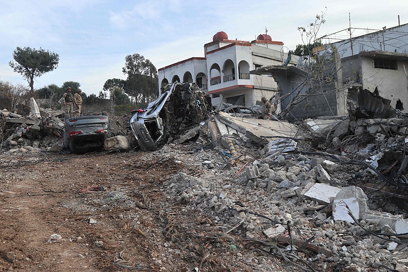 Lebanese army soldiers inspect the damage in the southern Lebanese village of Khiam, near the border with Israel, December 12, 2024. /CFP