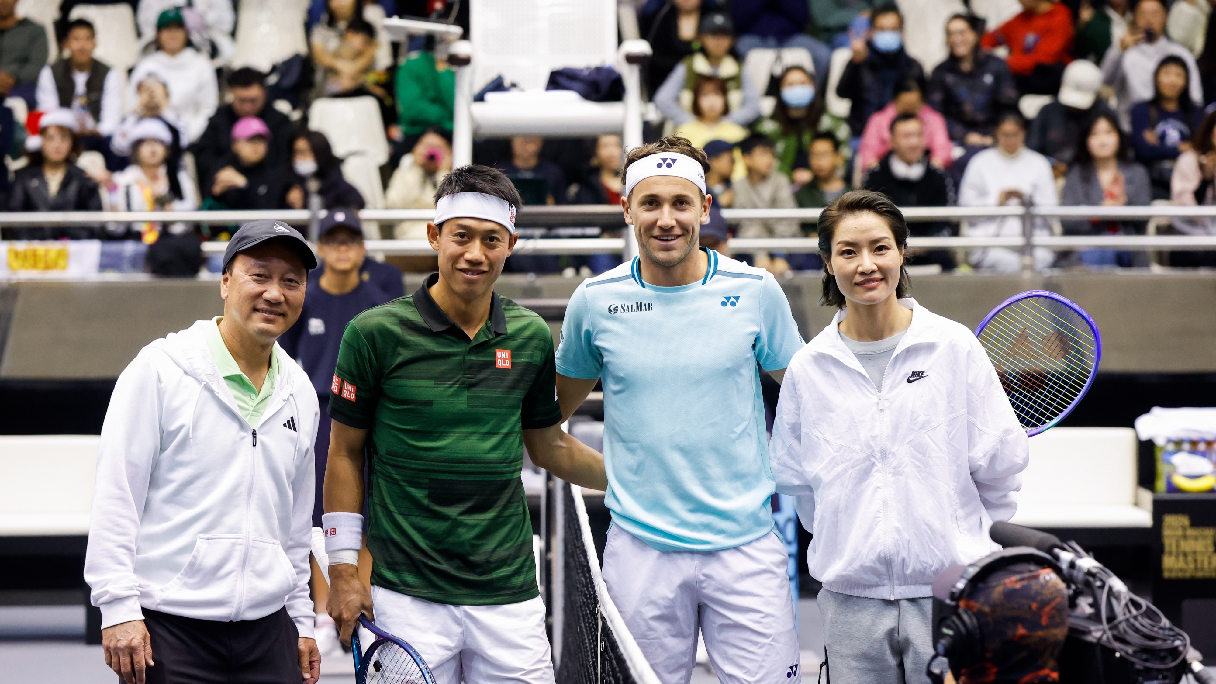 L-R: Michael Chang of the USA, Kei Nishikori of Japan, Casper Ruud of Norway and Li Na of China pose for a photo at the MGM Macau Tennis Masters on Tuesday in south China's Macao Special Administrative Region, December 24, 2024. /MGM Macau Tennis Masters