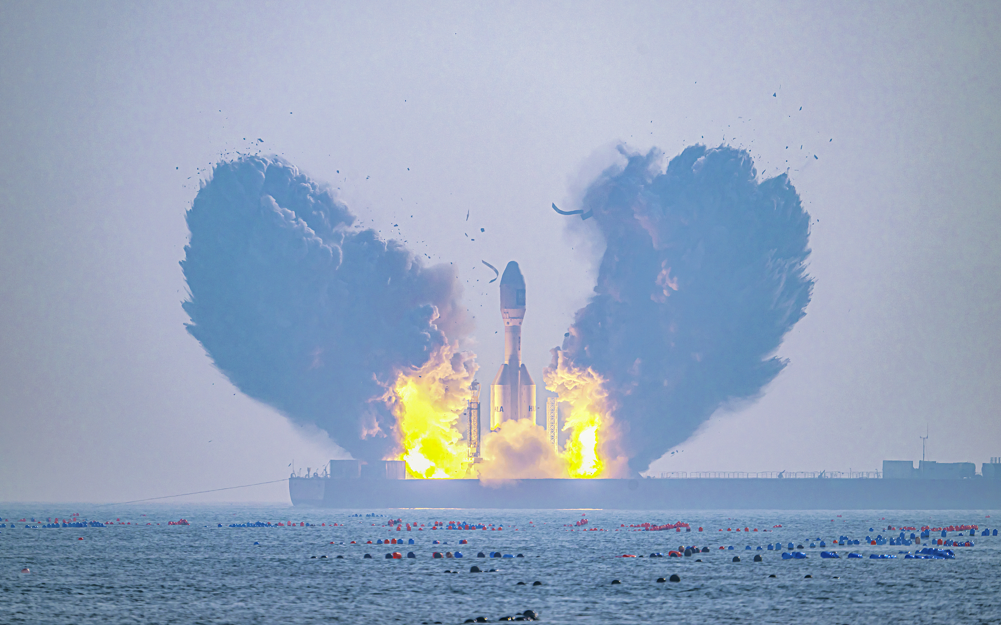 A Gravity-1 (YL-1) commercial carrier rocket carrying three satellites is launched from waters off the coast of Haiyang, east China's Shandong Province, January 11, 2024. /CFP