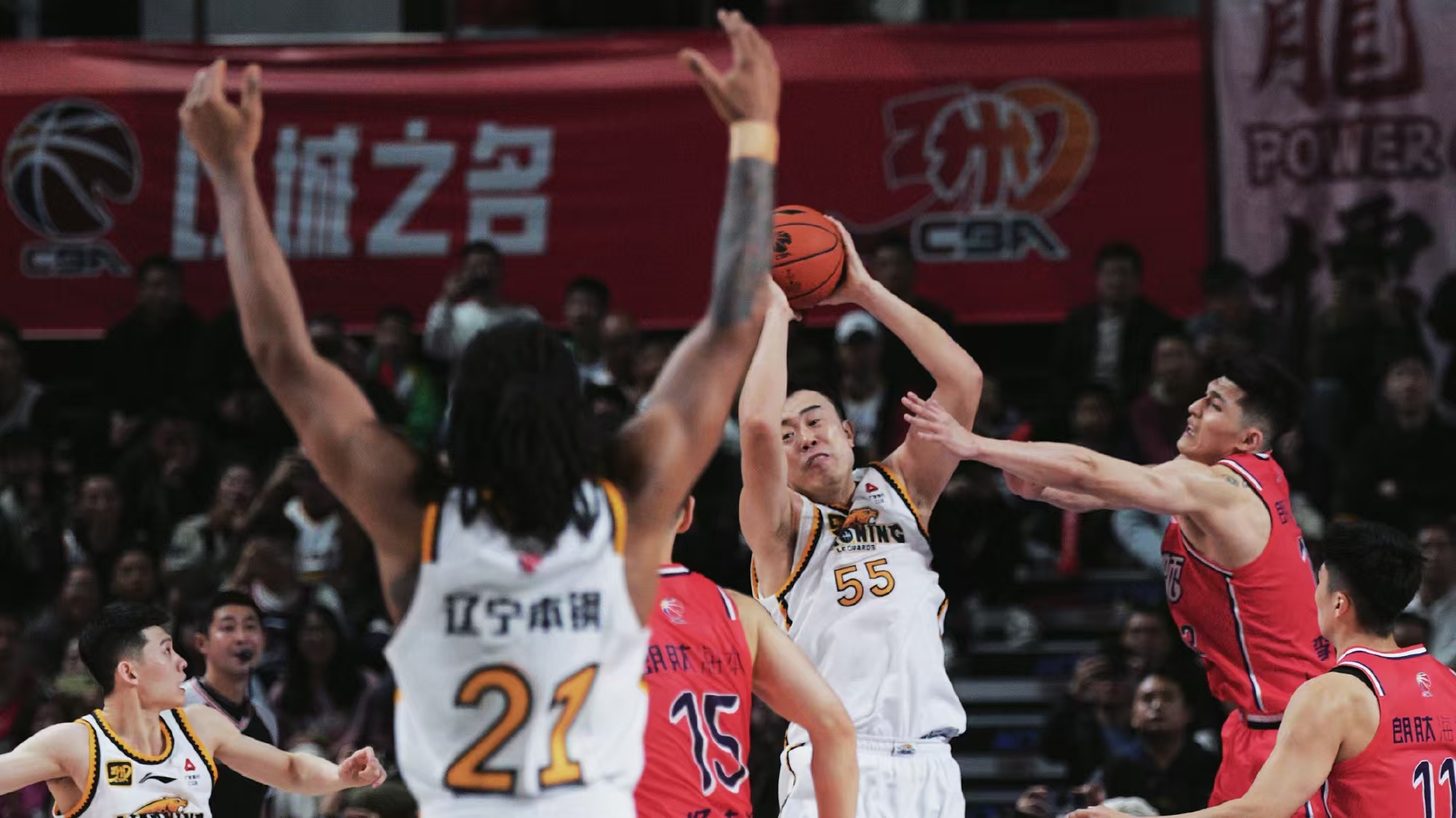 Liaoning and Guangzhou players in action during a CBA match in Guangzhou, China, December 26, 2024. /CBA