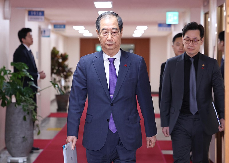 South Korean acting president Han Duck-soo attends a meeting in Seoul, South Korea, December 17, 2024. /CFP